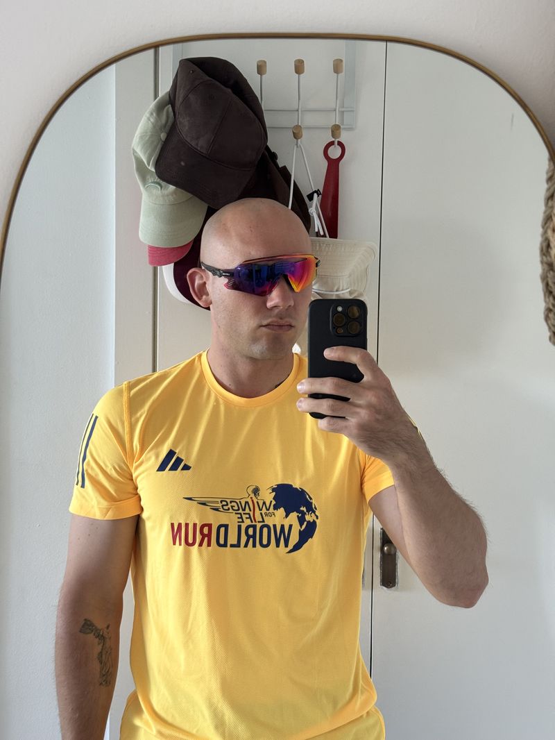 Artur in Wings for Life World Run jersey